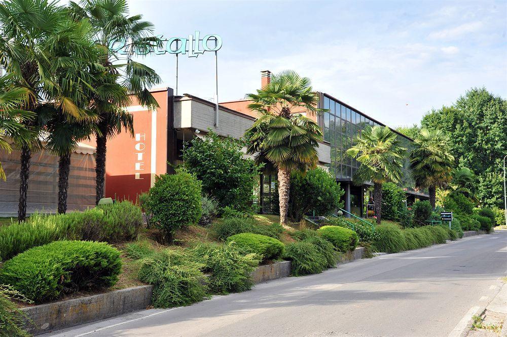 Hotel Cristallo Barga Fornaci di Barga Kültér fotó