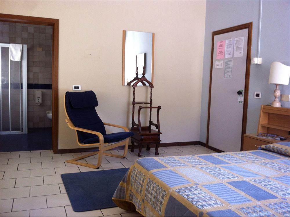 Hotel Cristallo Barga Fornaci di Barga Kültér fotó