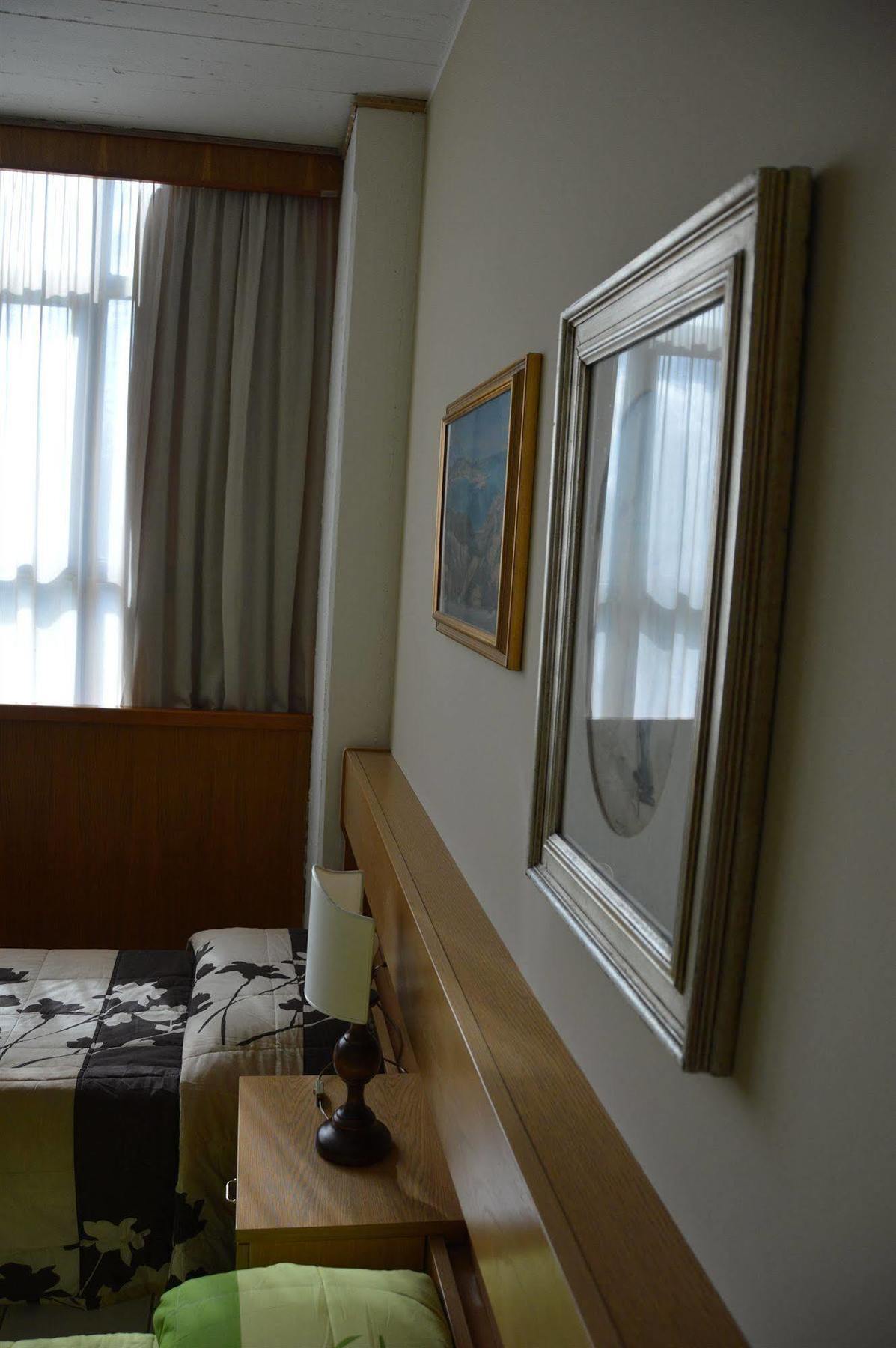 Hotel Cristallo Barga Fornaci di Barga Kültér fotó