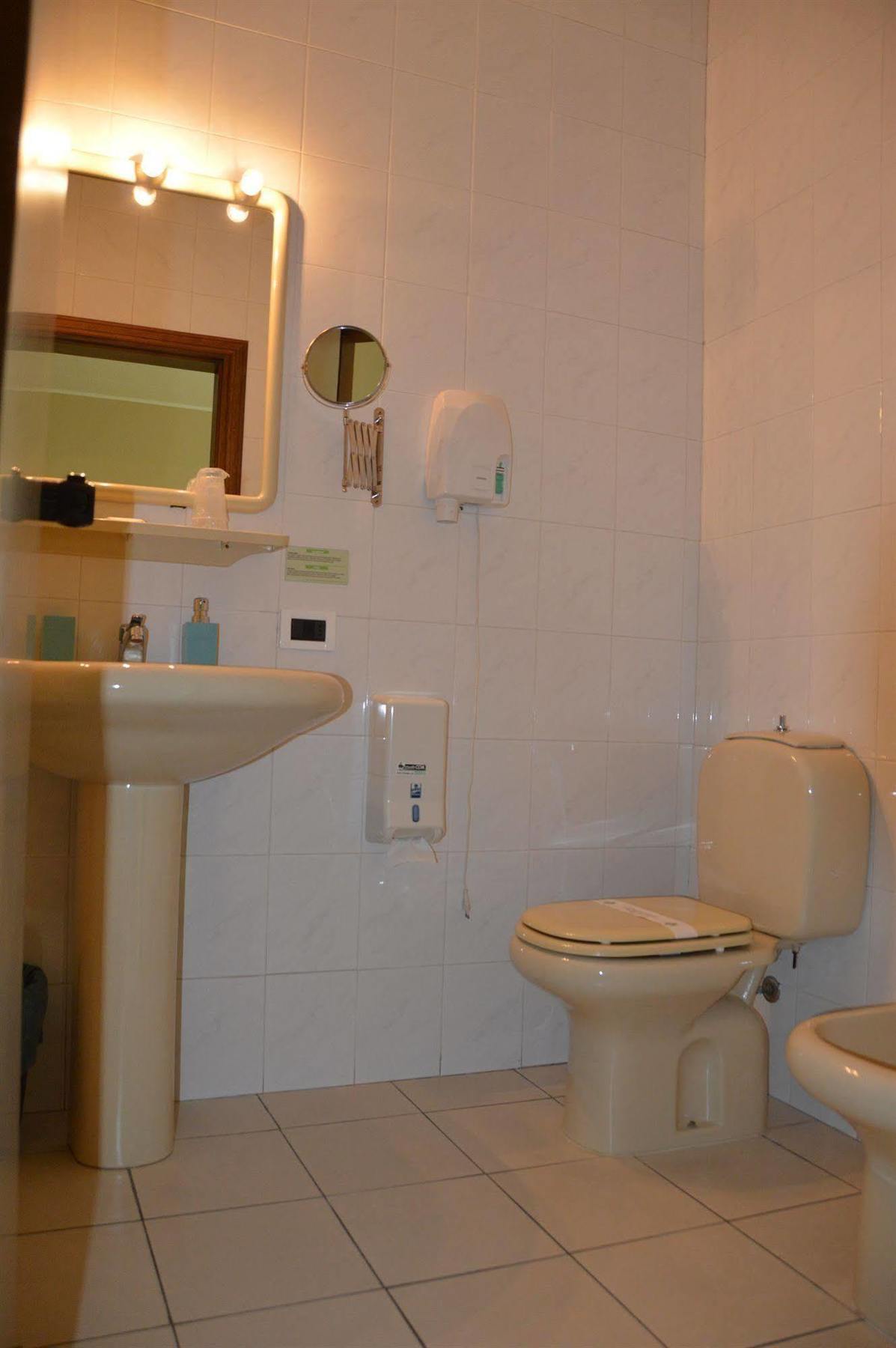 Hotel Cristallo Barga Fornaci di Barga Kültér fotó